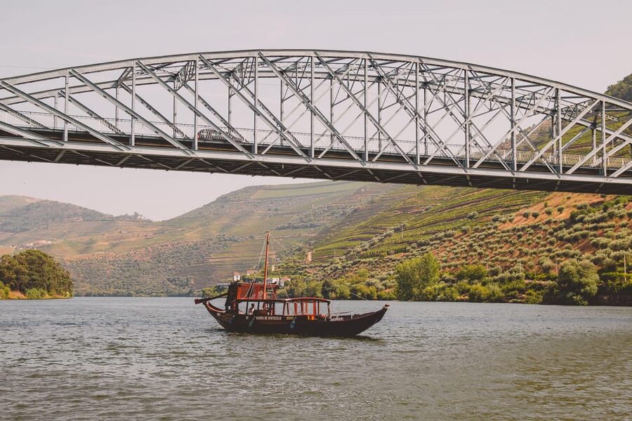 From Pinhão: Douro Valley Rabelo Boat Tour with Port Wine - Pinhão to the Douro: why this start point makes sense