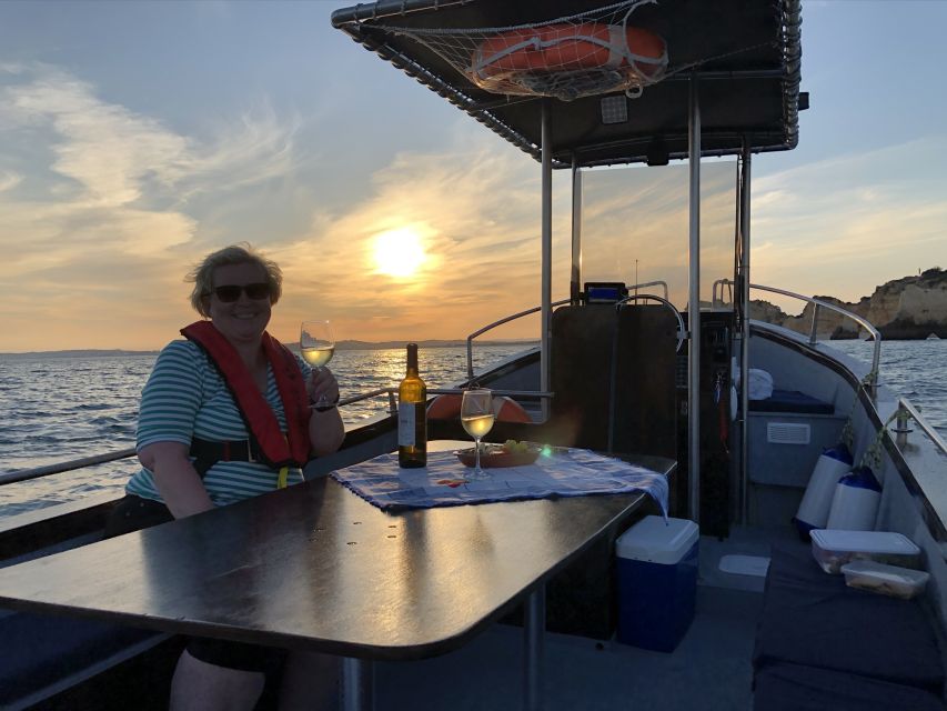 From Portimão: Sunset Boat Trip with Wine - Sunset from the water: what the timing really gives you