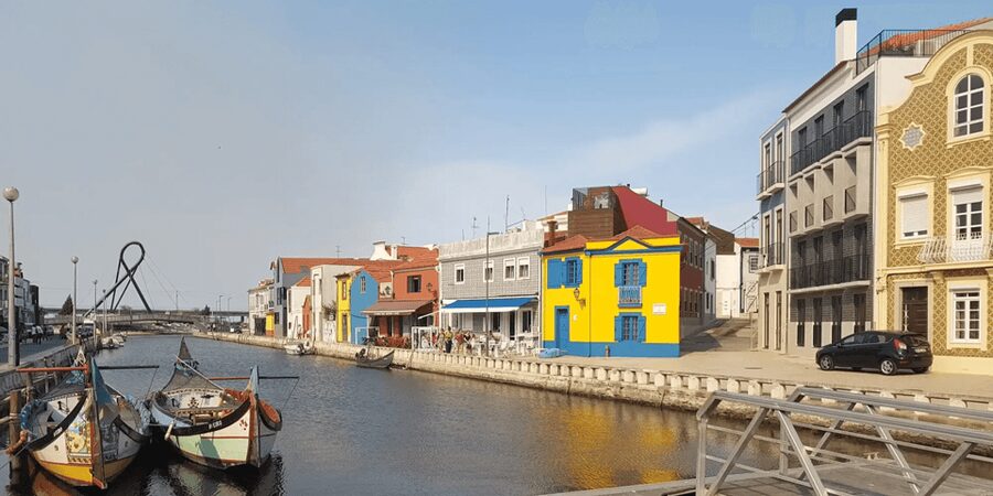 From Porto: Full-Day Trip to Coimbra & Aveiro with Boat Ride - The Moliceiro boat ride on the Aveiro Lagoon: the main photo payoff