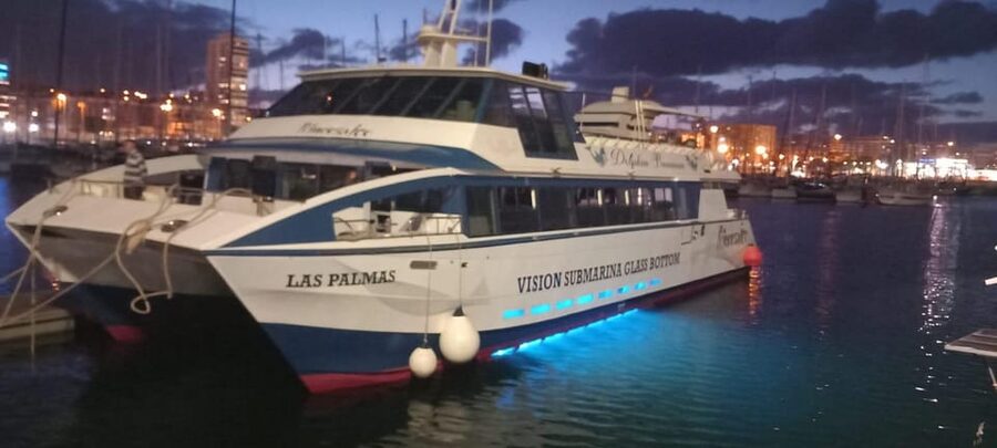 From Puerto Rico: Boat trip along the coast w/ Food & Drinks - Key Things to Know Before You Go