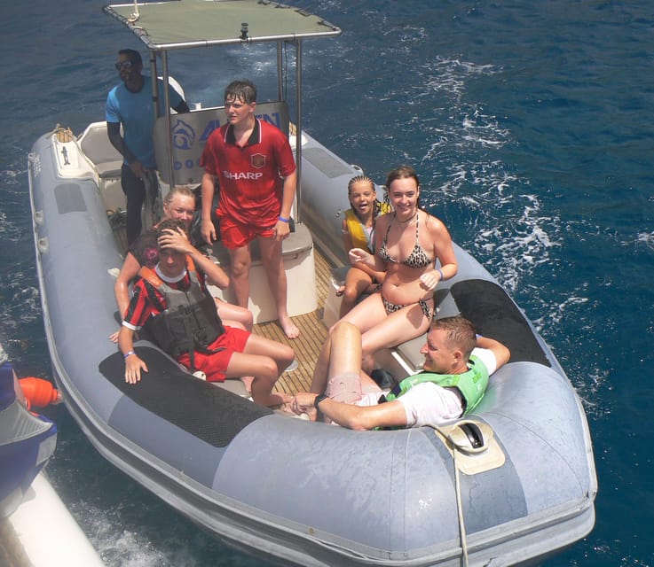 From Puerto Rico: Boat trip along the coast w/ Food & Drinks - Puerto Rico Departure: Meeting Point and Getting Onboard