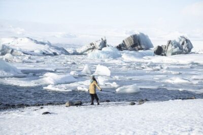 From Reykjavik: Glacier Lagoon Boat Ride, Diamond Beach Tour - Getting to Jökulsárlón: where the scenery turns into the point