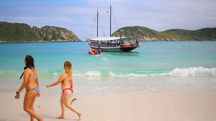 From Rio de Janeiro: Arraial do Cabo Boat Trip with Lunch - How Arraial do Cabo gets its very clear water