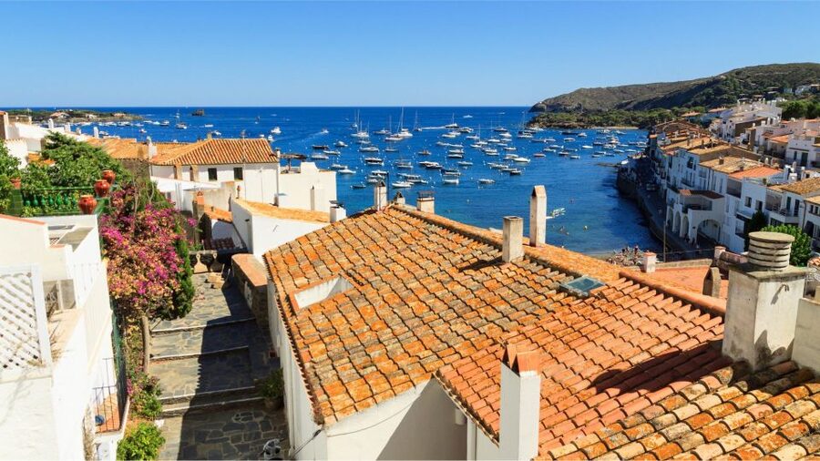 From Roses: Costa Brava Boat Tour to Cadaqués - Who should book this boat tour