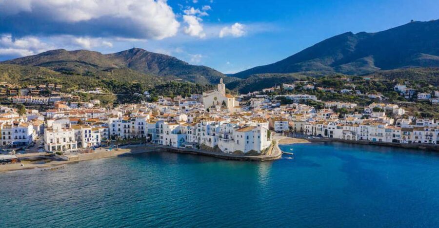 From Roses: Costa Brava Boat Tour to Cadaqués - Meeting at Roses: how to avoid the timing headache