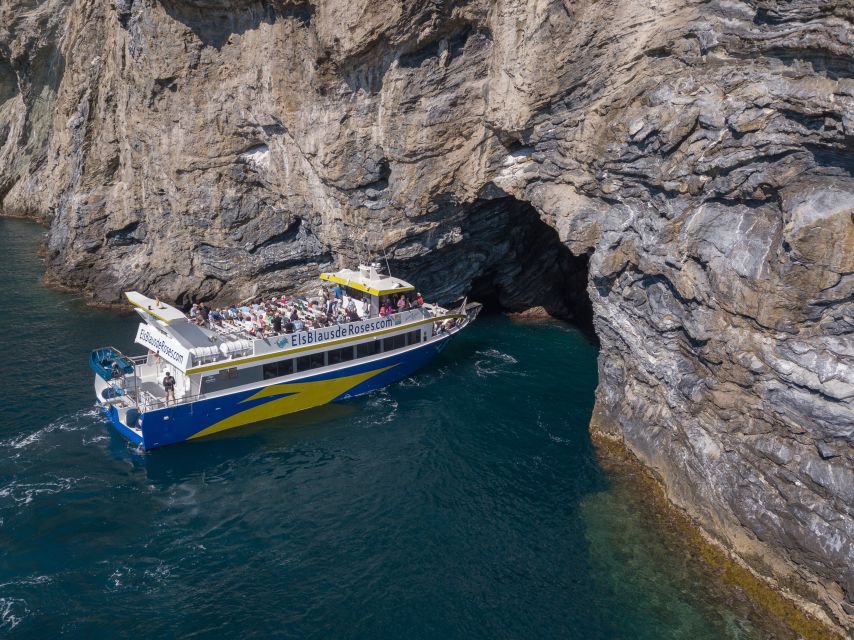 From Roses: Costa Brava Boat Tour to Cadaqués - Bar service, photos, and small comfort wins