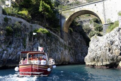 From Salerno: Small Group Amalfi Coast boat tour with stops in Positano & Amalfi - Your gozzo experience: what the small-group setup really changes