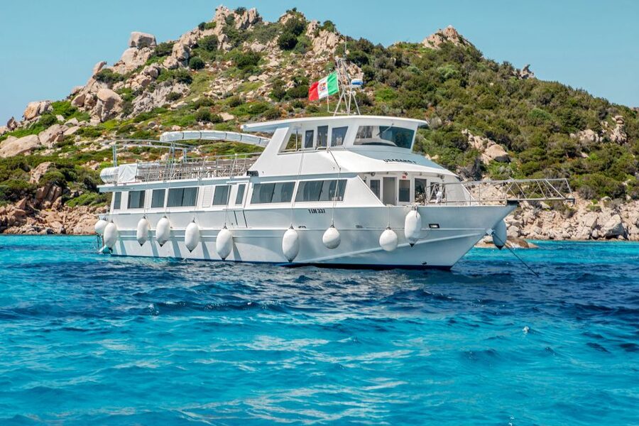 From Santa Teresa Gallura: La Maddalena Full-Day Boat Tour - The Boat Day Rhythm: Comfortable Ride, Real Restrooms, and Audio Guidance