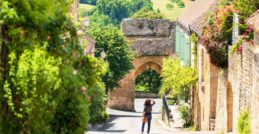 From Sarlat: Beynac & Domme Tour & Dordogne Boat Ride - Key points at a glance