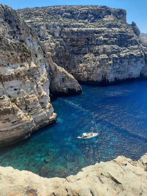 From Sliema: Blue Grotto Excursion & Sea Caves Boat Tour - The Boat Ride Through the Sea Caves: The Main Event