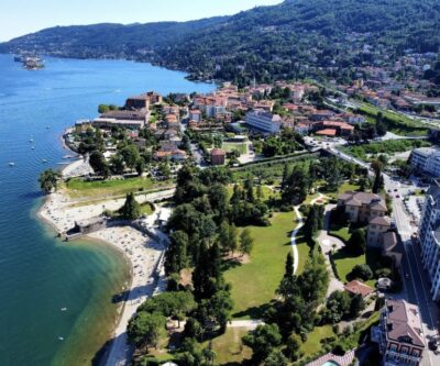From Stresa: 2 Borromean Islands Hop-on Hop-off Boat Tour - Boarding in Stresa: what you get on the boat