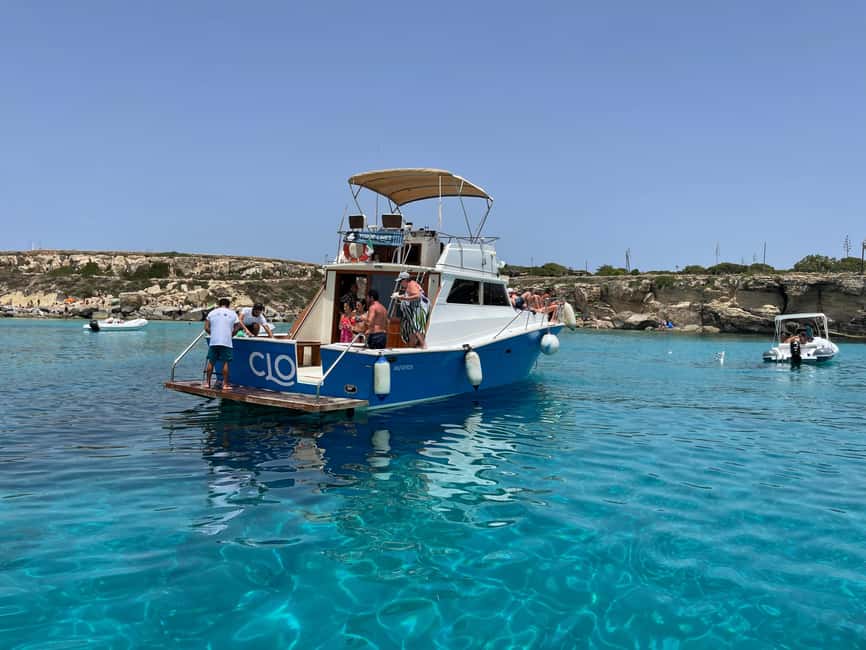 From Trapani: Favignana and Levanzo Boat Tour with Lunch - Boat crew vibe: music, friendliness, and captains by name