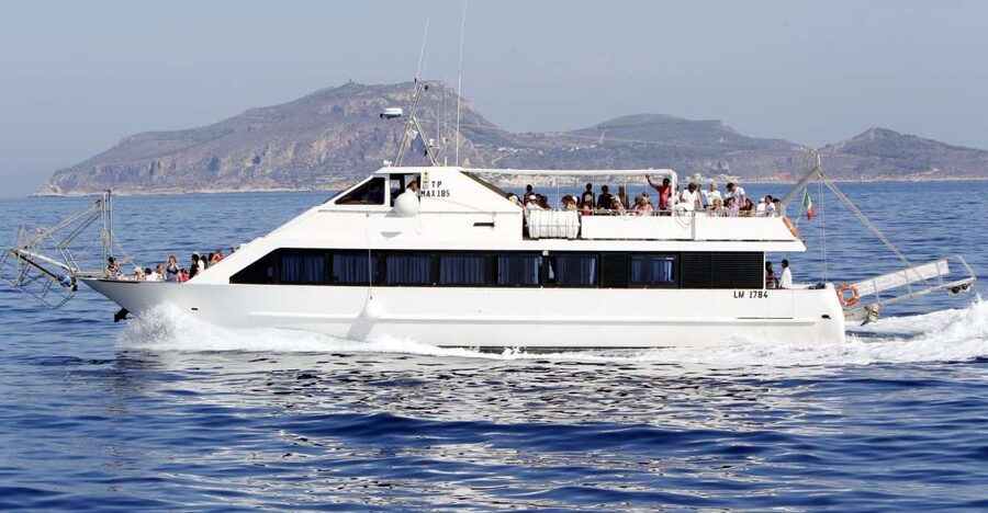 From Trapani: Favignana and Levanzo Boat Trip with Stops - Favignana: the butterfly-shaped island and the coves that do the talking