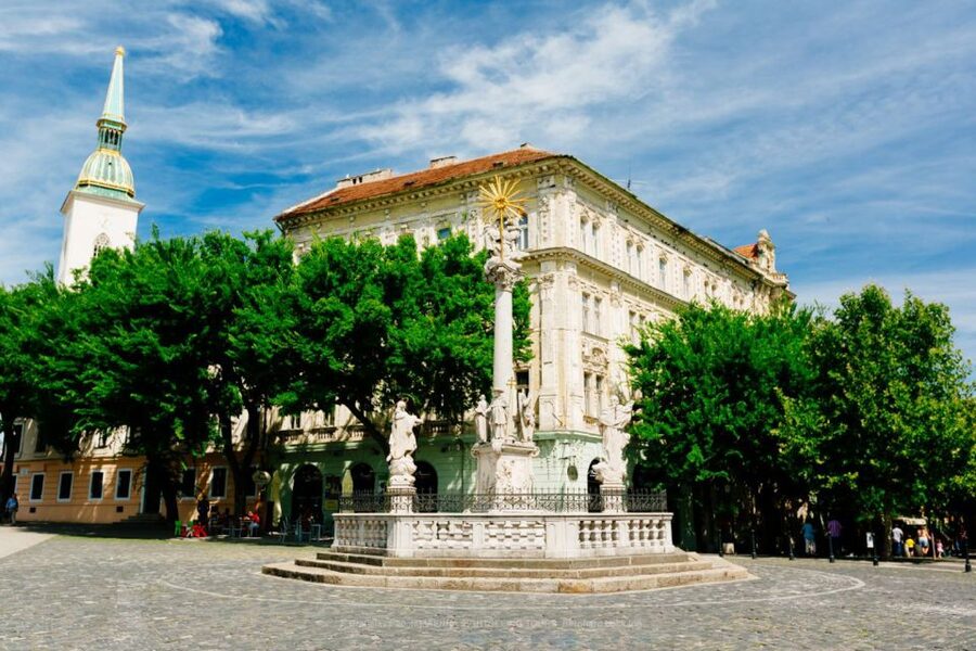 From Vienna: Guided Tour to Bratislava with Speed Boat Ride - A quick Vienna-to-Bratislava day plan that actually works