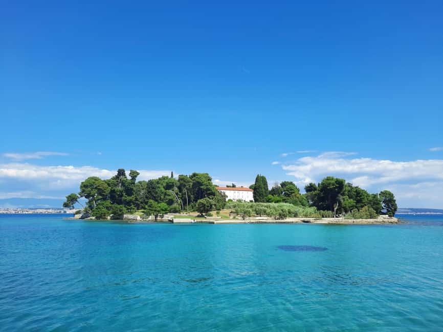 From Zadar: Islands Boat Tour with Drinks - Meeting at the INA station and settling in fast