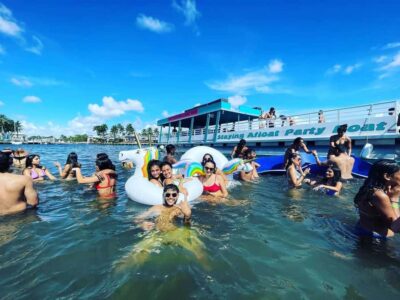 Ft. Lauderdale: Party Boat Tour to the Sandbar with Tunes - Cruising Past Yachts and Mansions Without the Boring Parts