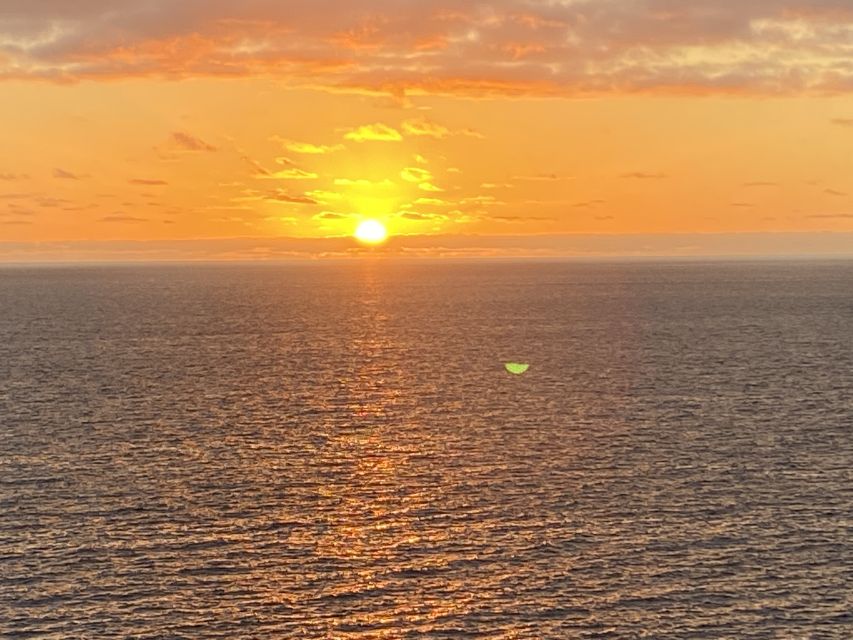 Fuerteventura: Sunset boat trip with DJ, Food & Drinks - Unlimited drinks on board: what you get and how to pace it