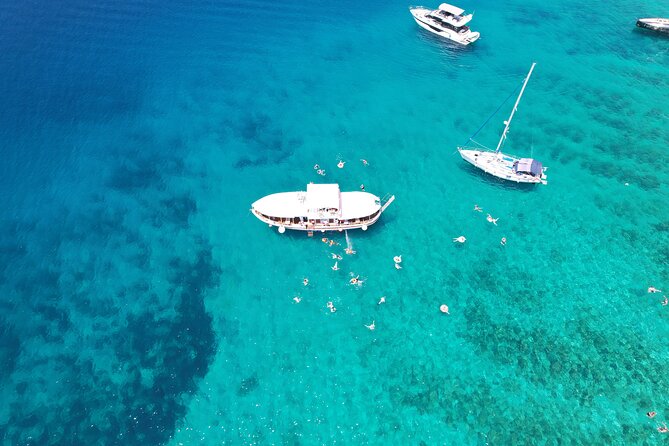 Full Day Boat Tour, Blue Lagoon and Šolta with lunch&drinks - Čiovo scenery en route: what to watch from the boat