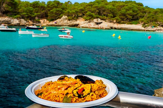 Full day boat tour transfers & lunch included - Boat size, music levels, and crowd reality on a 160-person day