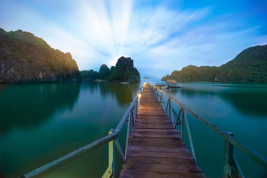 Full day boat trip with Cat Ba's captain Jack - Getting to Cai Beo: the day starts with timing, not stress