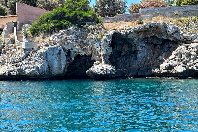 Full Day Palermo Boat Tour with Palermo Experiences - The boat sizes: why the small-boat choice affects your comfort