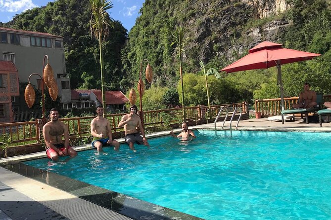 Full-Day Tour Hoa Lu, Tam Coc Boat Trip and Mua Cave - Tam Cốc Bamboo Boat Trip: Caves and River Views for 1.5 Hours