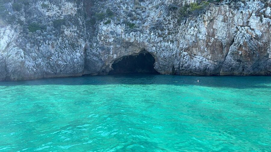 Gaeta - Sperlonga: Boat tour, swim and snorkeling, 4 hours - Price and value: why $71 can make sense for 4 hours