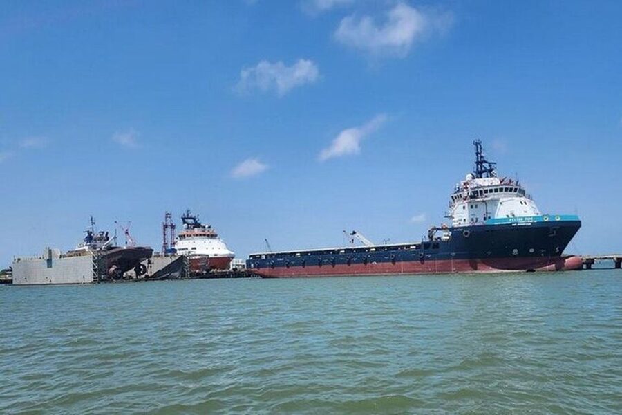 Galveston: Dolphin Watching Boat Tour in Galveston Bay - Price and Value: Is $34 Worth 45 Minutes?
