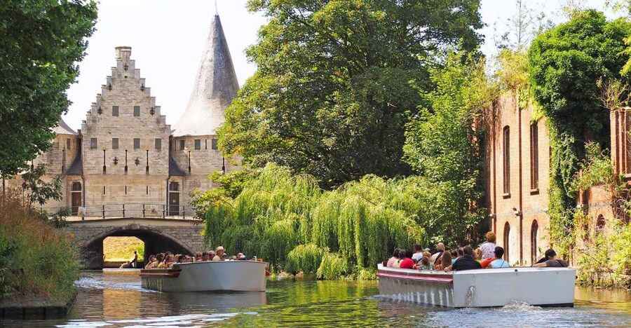 Ghent: 50-Minute Medieval Center Guided Boat Trip - St Bavo’s Cathedral and the church cluster: more than postcard views