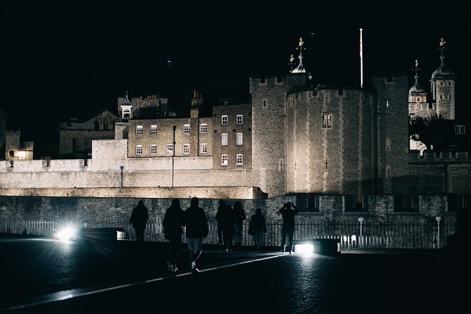 Ghost, Ghouls and Gallows Tour : Guided Tour with Boat Ride - Royal Parks After Dark: Walking Through Historic London Without the Daytime Crowds