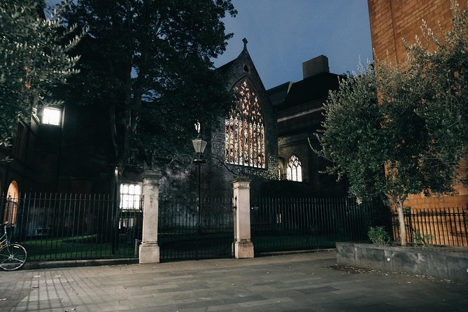 Ghost, Ghouls and Gallows Tour : Guided Tour with Boat Ride - “Spookiest” Stops and Royal Horror Stories: How the Tour Builds Its Finale