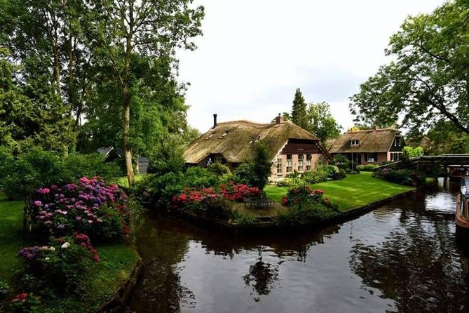 Giethoorn, Zaandam & Zaanse Schans Day Tour w/ Small Boat Ride - Price and Logistics (What You’re Really Paying For)