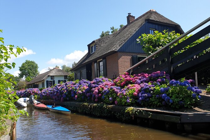Giethoorn, Zaandam & Zaanse Schans Day Tour w/ Small Boat Ride - Clogs and Cheese Aren’t Just Background Props