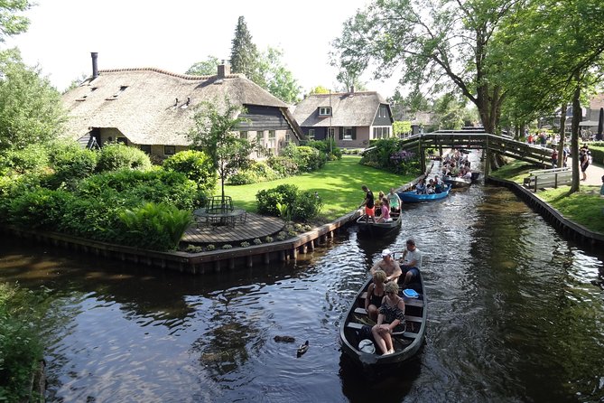 Giethoorn, Zaandam & Zaanse Schans Day Tour w/ Small Boat Ride - Giethoorn on an Electric Boat: The Big Payoff