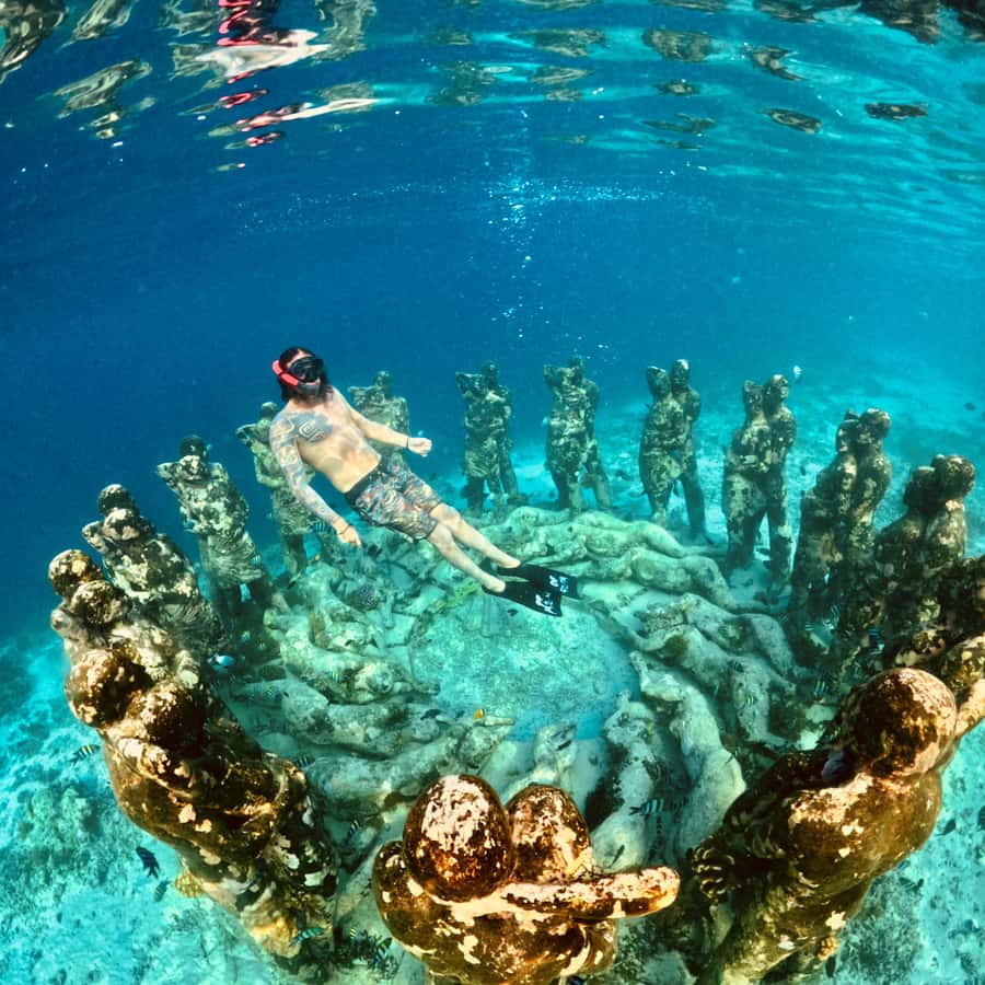 Gili Islands: Private or Shared Snorkeling Boat Trip - Underwater Statues and coral gardens: famous photos, real reef life