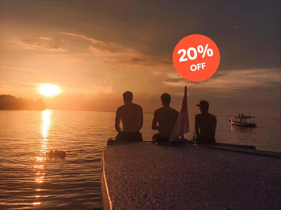 Gili Trawangan: Gili Islands Sunset Boat Tour and Snorkeling - Meet at Sama-Sama Reggae Bar and Get Your Gear Sorted