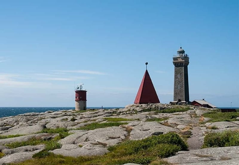 Gothenburg: Guided Boat Tour to Vinga Island - Boarding at Lilla Bommen and getting on the right boat