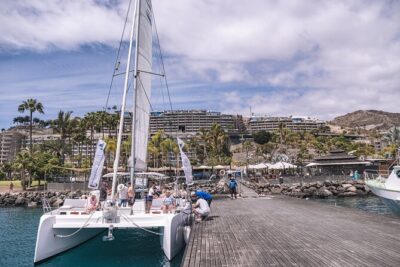 Gran Canaria Virgin Beaches Boat Tour with Food - Meeting Point and Timing: Stingray Catamaran at Puerto de Mogán