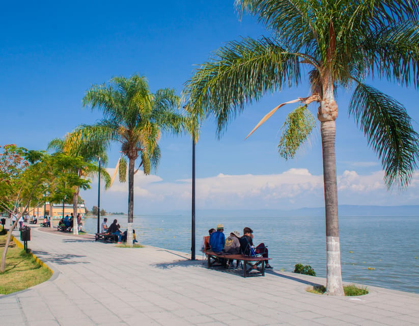 Guadalajara: Lake Chapala and Ajijic Day Trip with Boat Trip - Lake Chapala boat ride: music, drinks, and the big-water wow