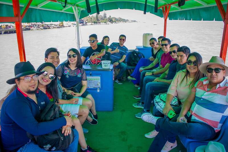 Guadalajara: Lake Chapala and Ajijic Day Trip with Boat Trip - Chapala boardwalk and piers: the classic finish