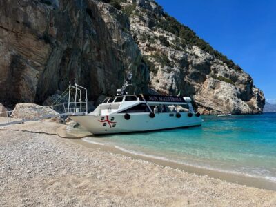 Gulf of Orosei: Grotta del Bue Marino & Cala Luna Boat Tour - Start Point and Timing: Show Up Early or You’ll Miss the Rhythm