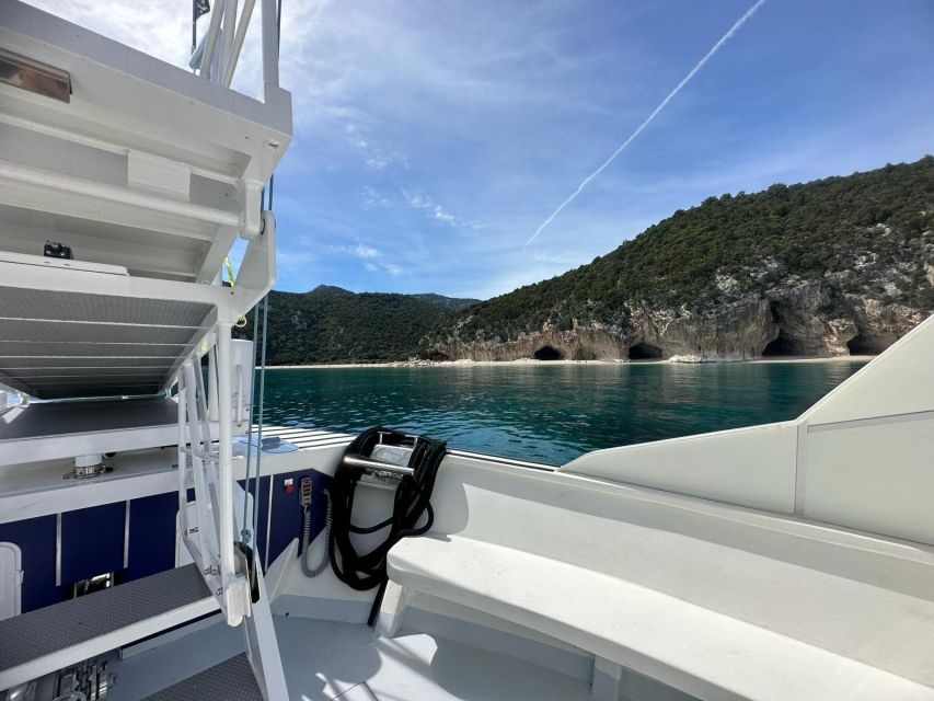 Gulf of Orosei: Grotta del Bue Marino & Cala Luna Boat Tour - Audio, Headsets, and Language: One Small Detail That Can Change Your Day