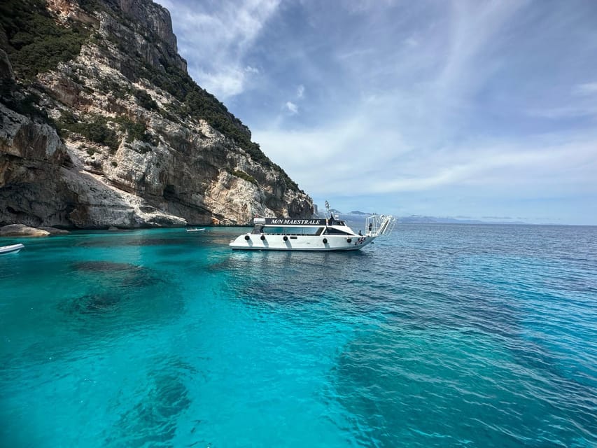 Gulf of Orosei: Grotta del Bue Marino & Cala Luna Boat Tour - Boat Transfer to Cala Luna: Short Ride, Big Payoff