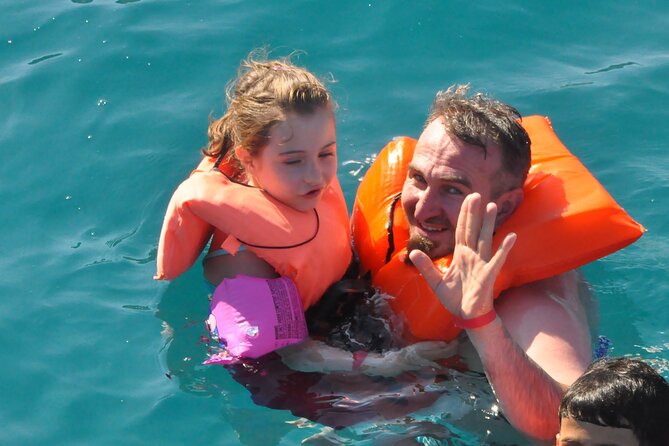 Halal Concept Short Pirate Boat Tour in Alanya - Fosforlu Mağara: the phosphoric glow and the vegetarian piranhas