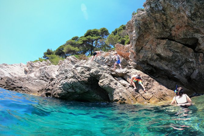 Half-Day Best Beaches & Bays Private Speed Boat Tour - Kolocep Island Caves and Cliff Jump Moments