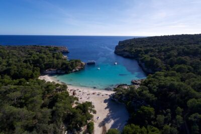 Half-Day Boat Tour along The South Coast of Menorca - Onboard Comfort: Restroom, Coffee Bar, Snorkel Gear, and Water Time