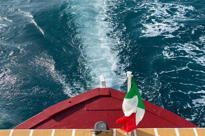 Half Day Boat Tour on the Syracuse Coast with Lunch - Lunch on board: simple Sicilian plates, usually with wine and prosecco