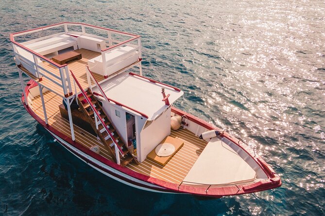 Half Day Boat Tour on the Syracuse Coast with Lunch - Who this boat tour is best for (and who should skip it)