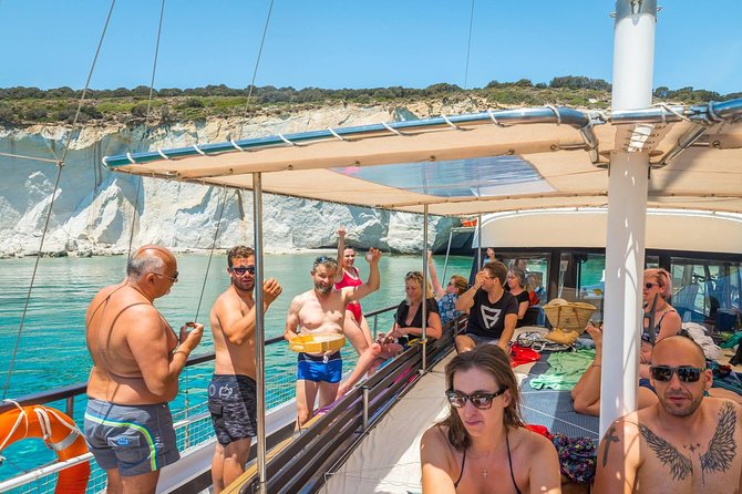 Half Day Boat Tour to Kleftiko Milos - Why this Kleftiko cruise works better than beach hopping