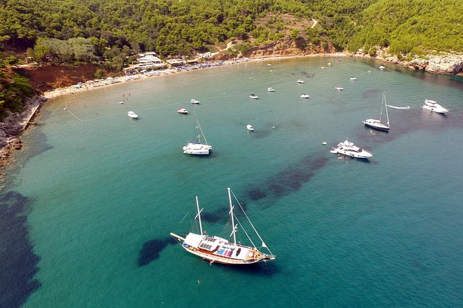 Half-Day Private Elafiti Island Boat Tour - Three Sisters Cave: Clear Water, Bright Photos, and Calm Time